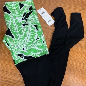 Alo goddess yoga pants